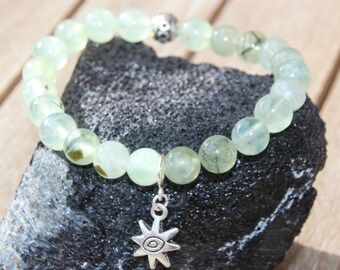 Bracelet with prehnite beads