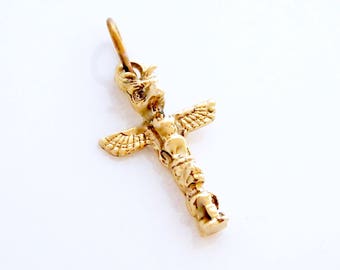 14k solid gold thunderbird totem pendant