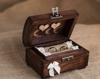 Personalized wedding ring box. Wooden ring box. Rustic ring holder. Ring bearer. Delicate & romantic box.