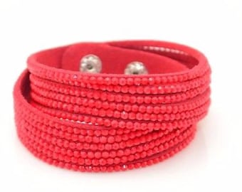 Could Crystal leather bracelets/choker
