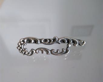 Lady's neck tie/ blouse/ scarf clip