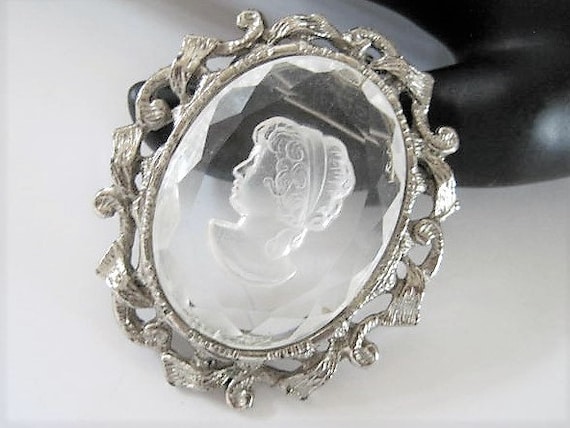 Clear Glass Cameo Pendant/Brooch, Reverse Intaglio, Vintage Brooch Pin