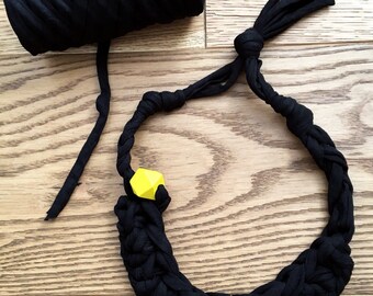 Cochet necklace. T-shirt yarn necklace. Summer necklace. Festival necklace.boho necklace