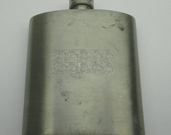 small 5 oz / 150 ml Pocket whiskey hip Flask marked King's Pewter Thailand