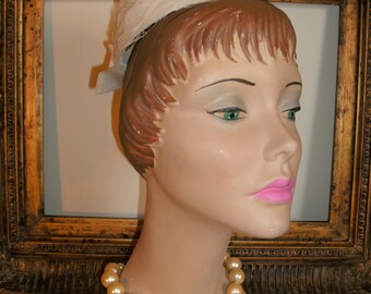 Vintage 1950's Small White Hat