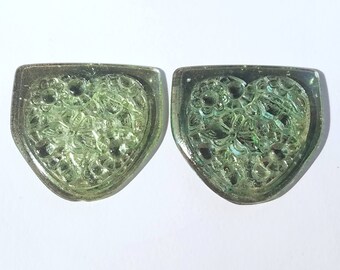 Vintage Foil Back Garden Shield Shaped Glass Stone Pastel Green