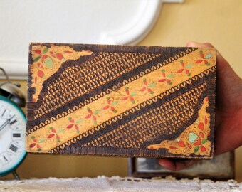 Keepsake Box - Carved Wooden Box - Wood Box - Jewelry Box - Vintage Memory Box - Trinket Box - Treasure Box - Wooden Box - Mom Gift
