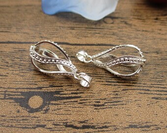 2 Drop Cage Pendants,Filigree Lockets Fitting 8mm Beads,Bright Silver Tone-TS157