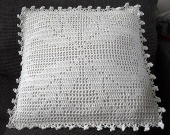 MAKE TO ORDER: Filet Crochet pillow cover,"White Tulips" vintage crochet pillow case 40x40cm/16x16inch, Shabby Chic Cushion cover