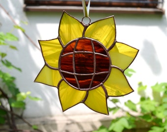 Stained Glass Sunflower Suncatcher Window Hanging - Sunflower Decor Summer Outdoors Yellow Door Garden Porch Hanger - Gardener Gift for Mom