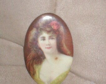 Vintage Oval Pictoral Match Striker