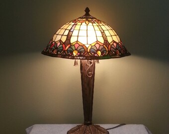 Stained Glass Lamp - Table Lamp - Geometric Motif