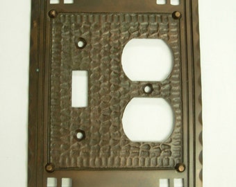 Mission Arts & Crafts Outlet/Toggle Switch Plate