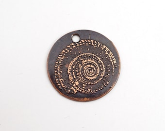 Copper shell charm, small flat round handmade etched natuilus jewelry supply, 22mm
