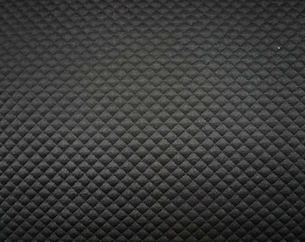 Maille matelassée noire - 50 cm