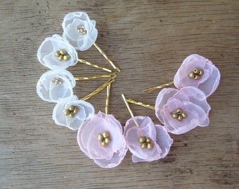 Set Of 5 Organza Flower Bobby Pins in White Wedding Flower Hair Pins Bridal Wedding Party Flower Girl Hair