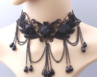 Very fashionable this lace necklace Pearl and pink fabric