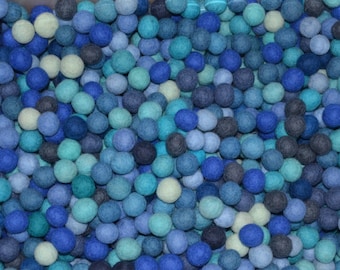 500pcs Blue Colors Felt Balls (2cm)