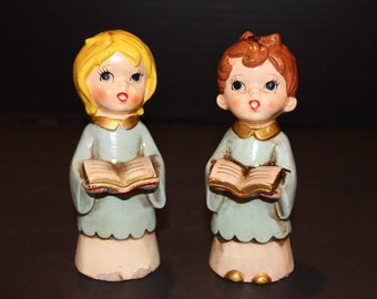 Vintage Pair Parma Paper Mache, Boy and Girl, Chior Singers, Christmas Decor, 1960s, Knick Knacks, figurines (X009)