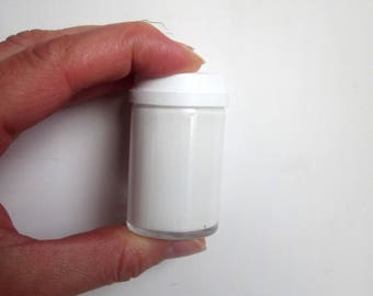 Acrylic paint white satin appearance to all materials wood, iron, aluminum, PVC etc - 25ml jar