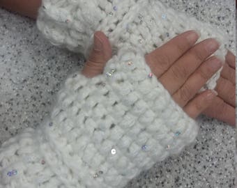 Chunky fingerless gloves