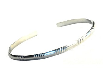 Retro Monogamist SS - Mens - Womens - Pattern 5 - Very Simple Bracelet - Patterned Bangle - Sterling Silver 925
