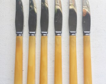 Vintage Washington Forge Yellow Bakelite Set Of 6 Steak Knives Butterscotch