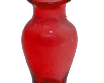 Dollhouse Miniature Red Vase. 1:12 Scale