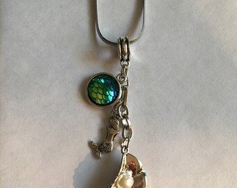 Mermaid and oyster necklace