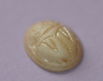 Vintage Egyptian revival pharaoh cameo glass cabochon Pharaoh scarab ancient Egypt