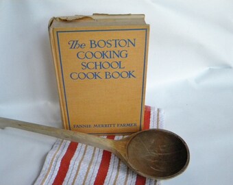 Vintage Boston Cooking School Cookbook Fannie Merritt Farmer 1943 Gold and Blue Hardback with shabby cover