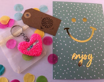 Keychain Foam Heart Pink Smile
