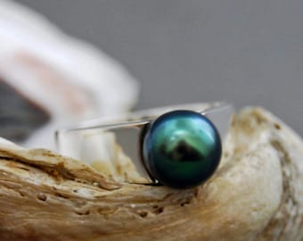 Marla - Green Tahitian pearl ring, blue green Tahitian pearl, pearl engagement ring, pearl statement ring, pearl wedding ring, pearl jewelry