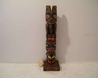 Genuine Alaska Totem Pole from Chugiak Region, Vintage Hand Made Carved Thunderbird totem by artist Lynda Johnson, 13 inches tall,