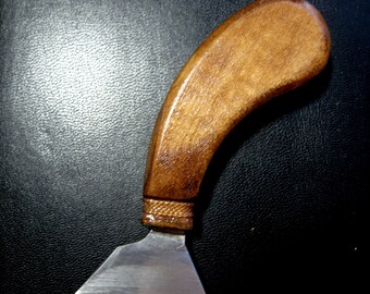 Wood carving tools + There is a link to the video lesson.