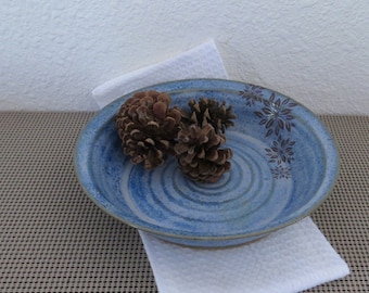 Pie Plate 9" - Handmade Stoneware Ceramic Pottery - Sky Blue - Floral