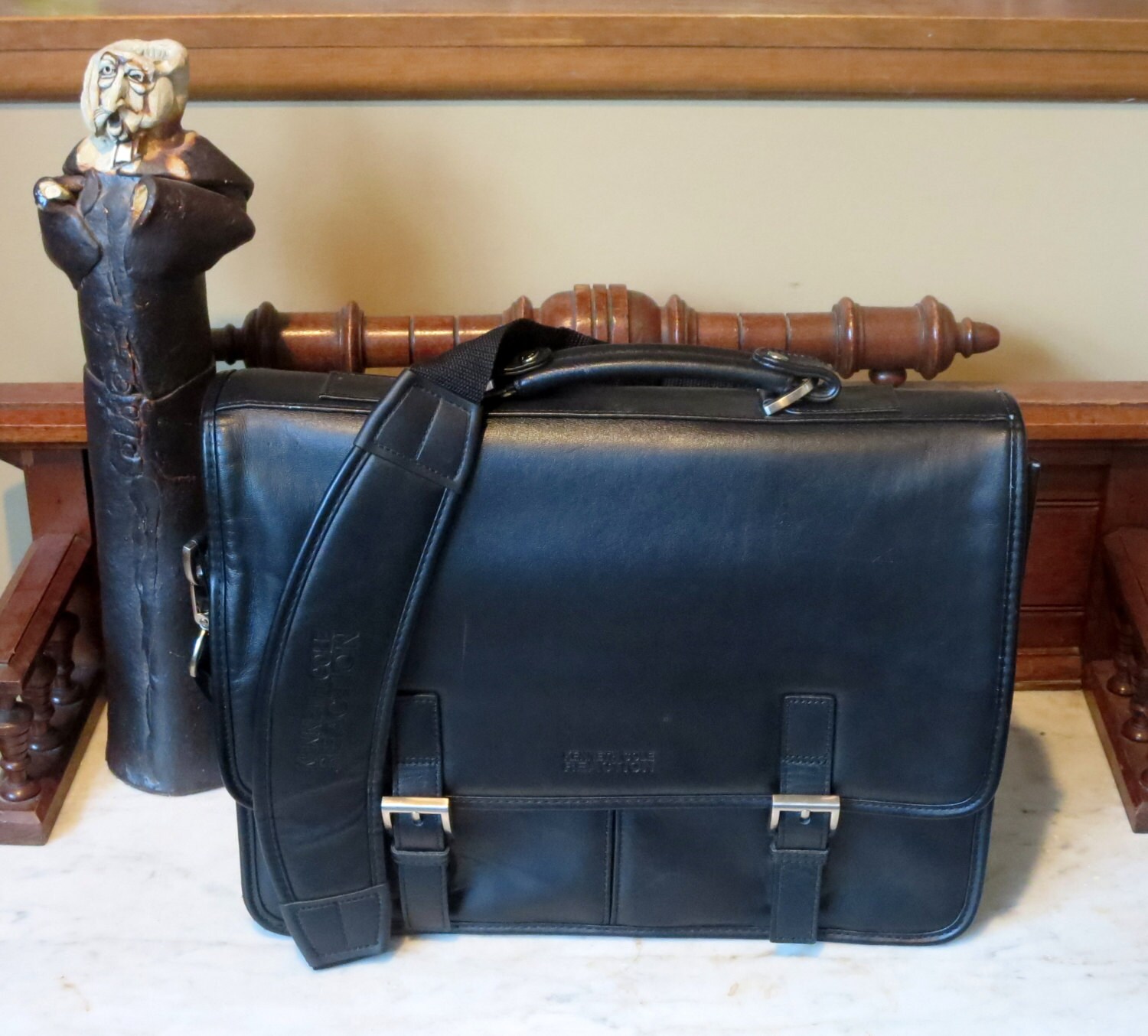 Kenneth Cole Black Leather Briefcase Laptop IPod Carrier EUC