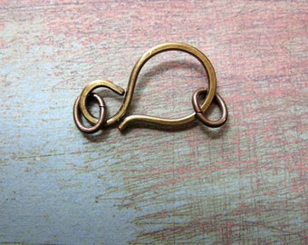 Hammered Antiqued Brass Hook Clasp - 1 - 22mm - 18 gauge