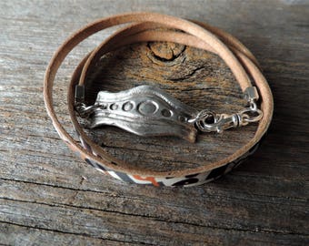 Handmade Silver Link, Patterned Leather Bracelet, Artisan Jewelry, Leather Wrap Bracelet, Rustic Handcrafted, Abstract Design, Urban Chic