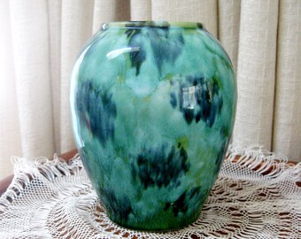 Vintage Vase Brush McCoy Pottery Green Onyx Drip Glaze No. 050 1920s