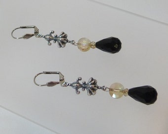 Black and Gold Fleur De Lis Dangle Earrings