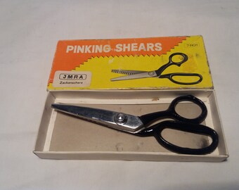 Vintage 1970's Pinking Shears /Specialized Sewing Scissors/ 7'' - Made in JAPAN