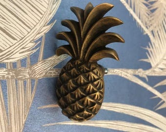 Medium Pineapple Drawer Pull