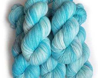 Hand Dyed Yarn Ultrafine 17 Micron Merino Worsted Yarn, Cool Pool 210 yards