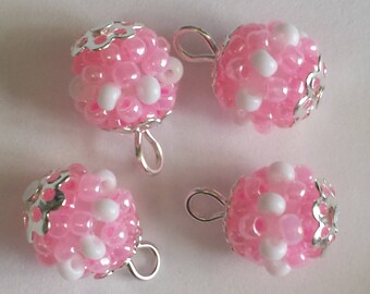 4 pendants seed beads (2.5 mm) Pink Pearl/White