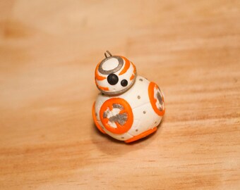 Fimo figure inspired by Star Wars BB8