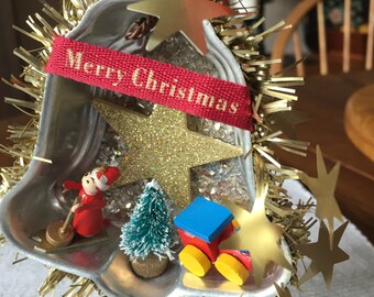 Vintage style jello mold Christmas ornament