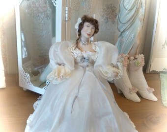 Dollhouse Lady Dolls 1:12 Miniatures unique, elaborately processed
