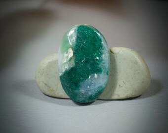 Quartz with Malachite Cabochon 40-4892