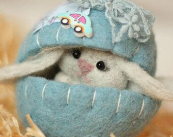 Needle Felted Easter Bunny in the Easter Egg - Easter Decorations - Easter Table decorations - Easter Decor - Easter Gift - Easter Basket